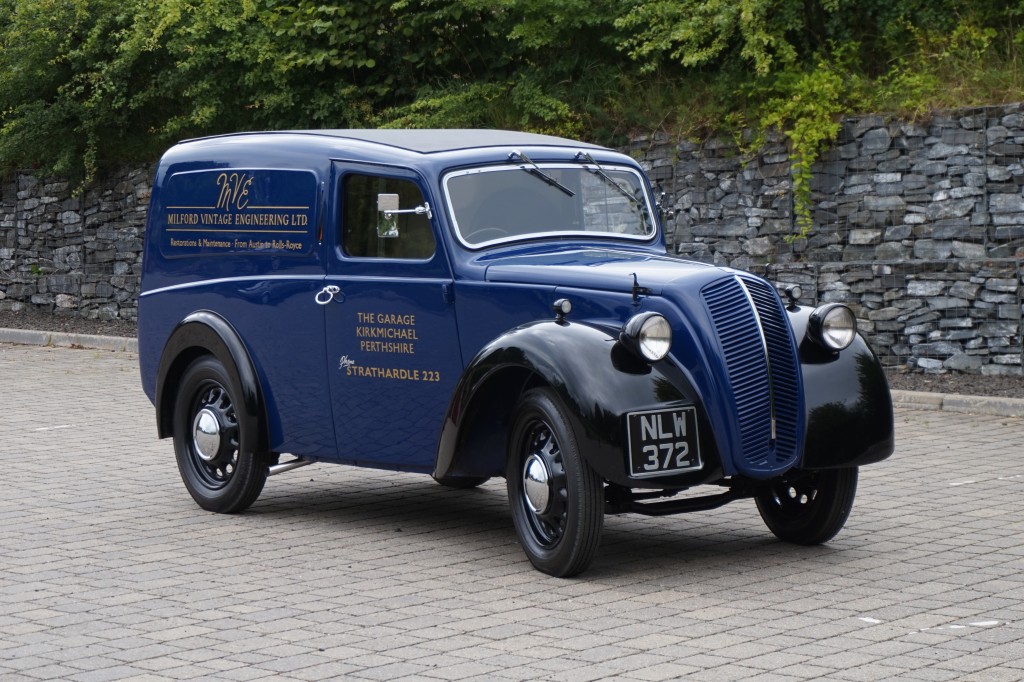 Morris Z Van - Sign written and ready to go